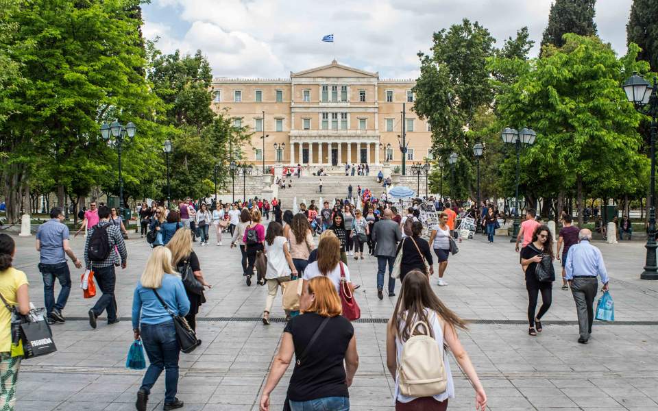 Greqia shpall paketë financiare prej 1.6 mld euro për të frenuar rënien e popullsisë